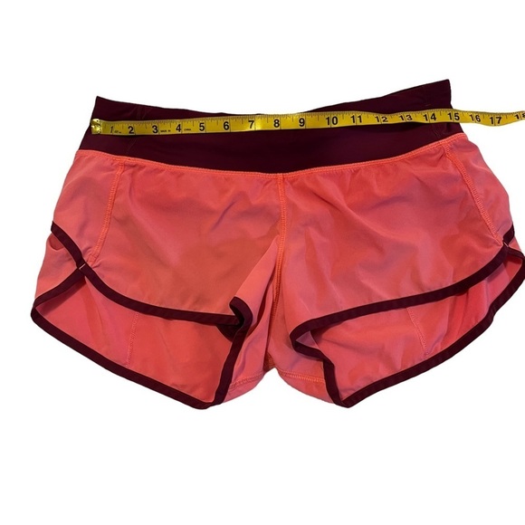 Lululemon Athletic Running Shorts 2.5 Size 6 - Picture 8 of 10